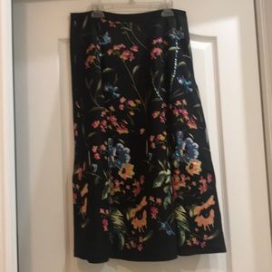 Floral black skirt by Willi Smith. Size 6